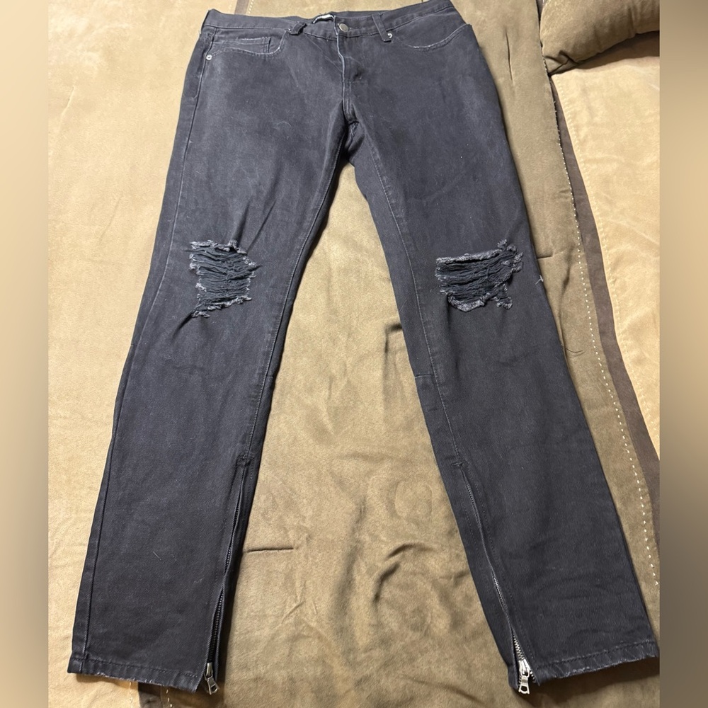 Men’s fashion nova jeans